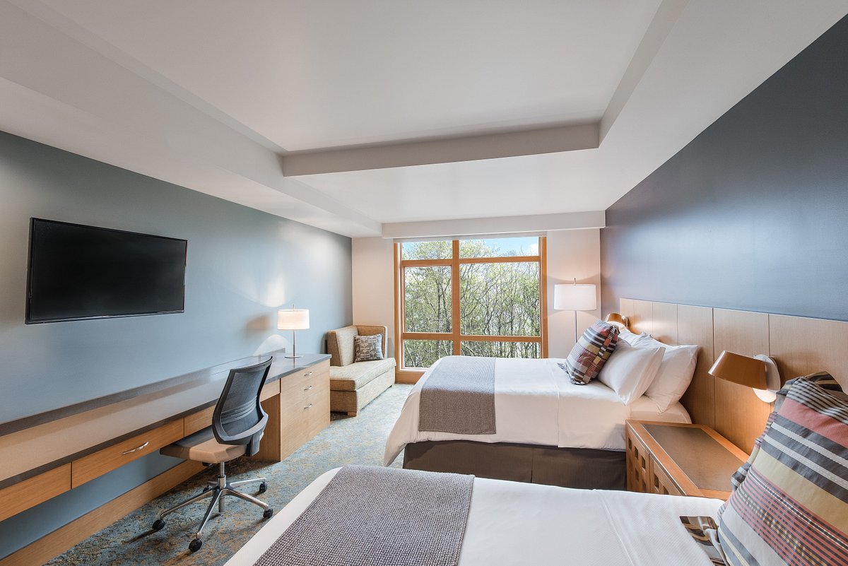 Cedarbrook Lodge — photo 4 of 23